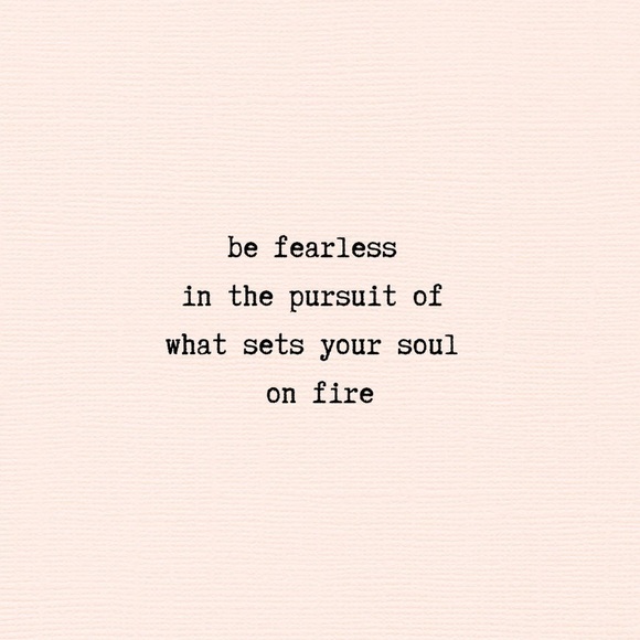 Meet your Posher, Mia - Picture 2 of 15